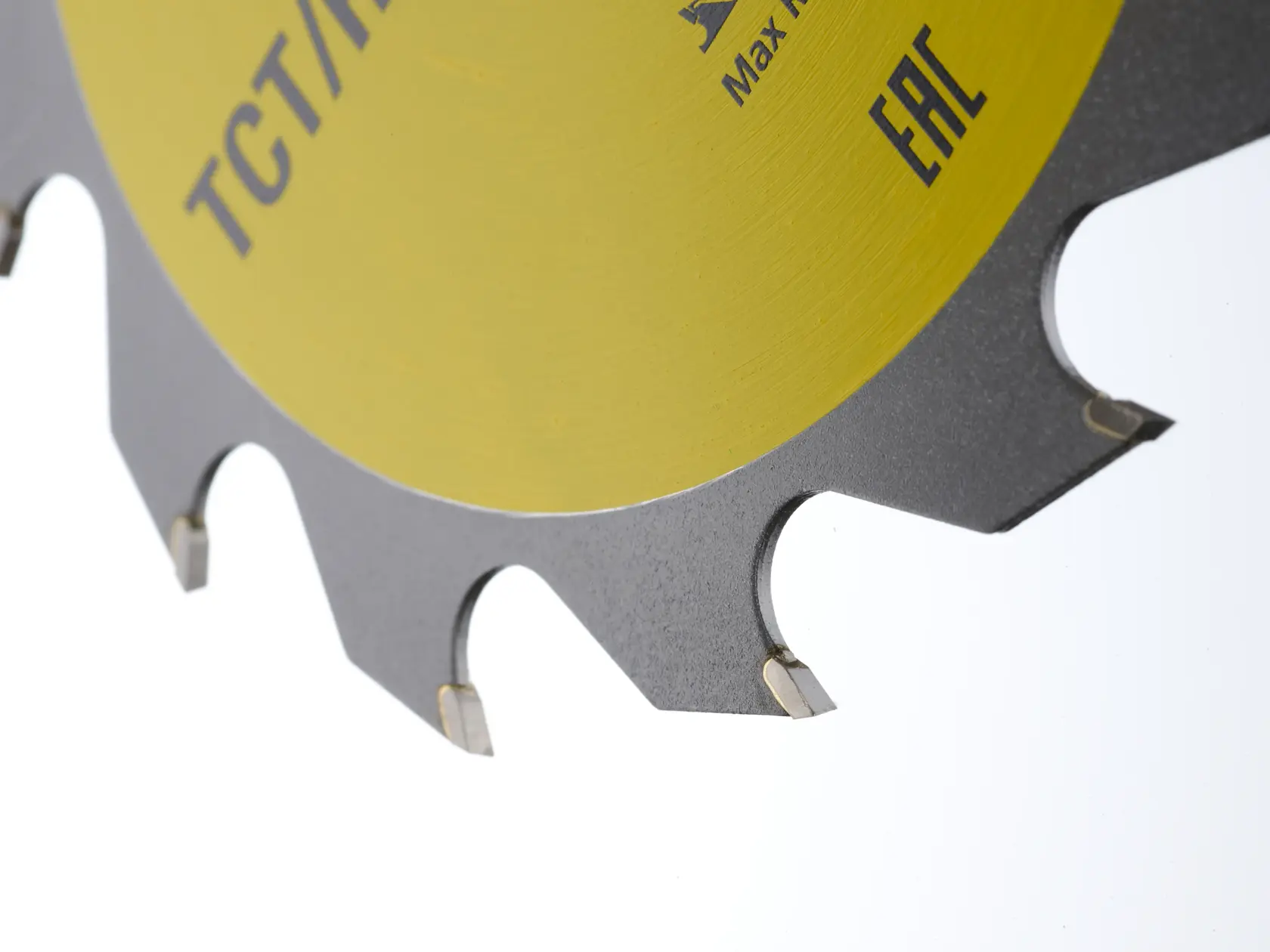 STANLEY STA13055 circular saw blade close-up, silver with yellow center, sharp carbide teeth, white background.